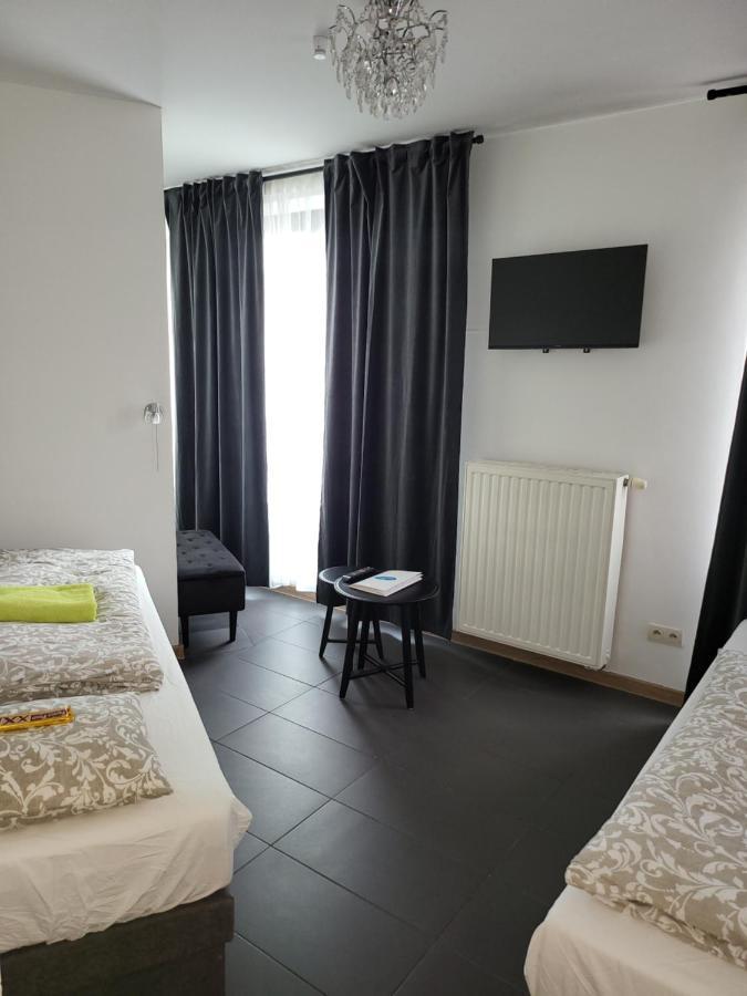 Amber Hostel Szlak Краков Экстерьер фото