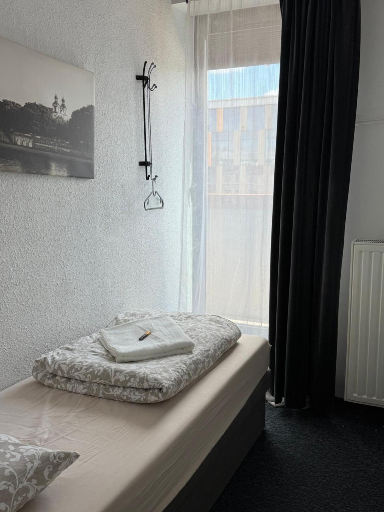 Amber Hostel Szlak Краков Экстерьер фото